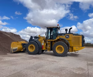 John Deere SmartDetect Assist Enhances Jobsite Safety