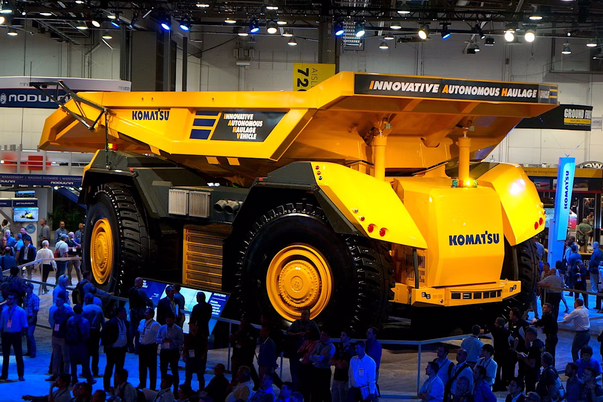 Komatsu Autonomous Haul Trucks Revolutionizing Mining